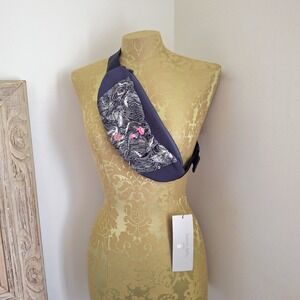 Sweaty Betty London NWT Trek Bum Bag Fanny Pack OS Navy